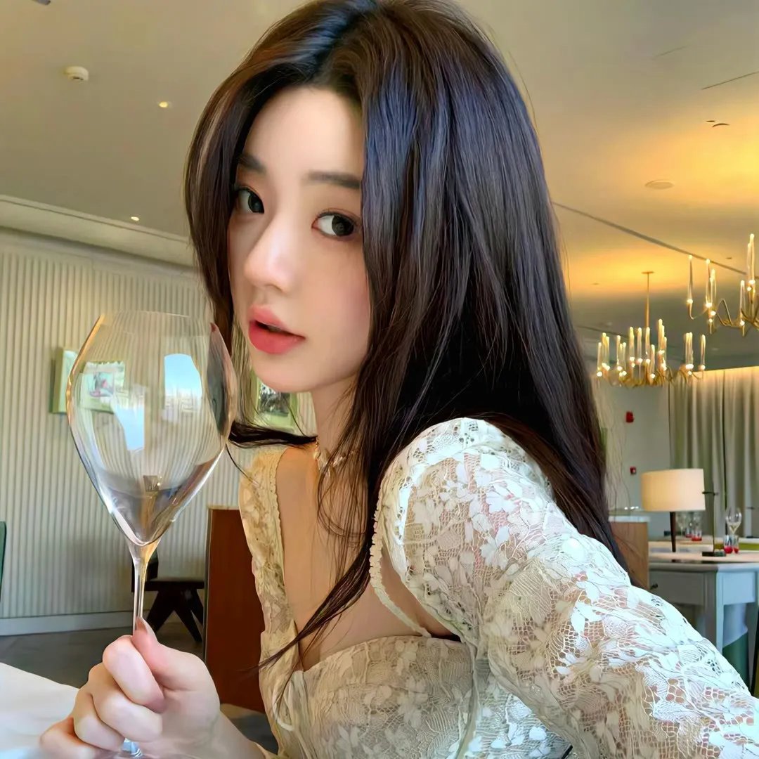 传闻中的女人